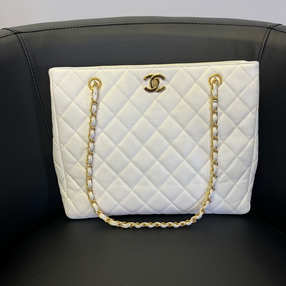 Chanel white caviar tote - Picture 1 of 4